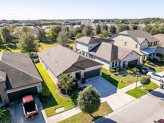 3rd image of 11351 American Holly Dr
