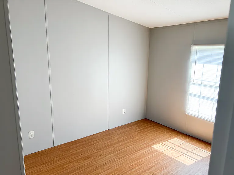 128 Kayla Dr — Photo 17