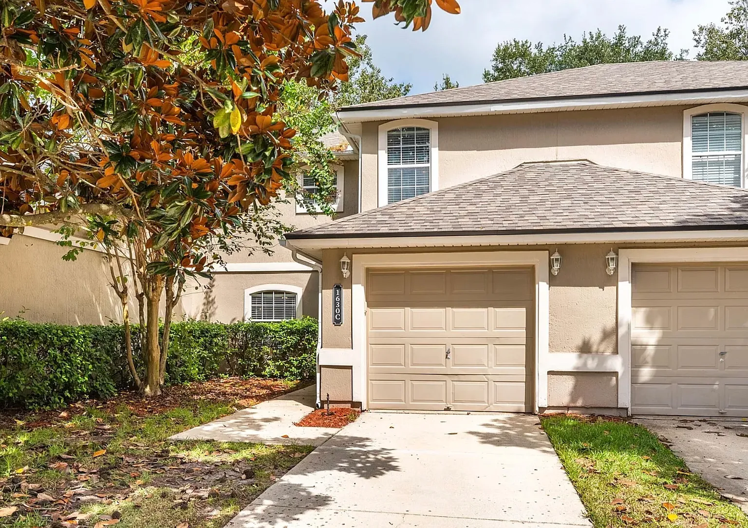 3 bed, 2.5 bath, 1460 sqft, $1,875 — Photo 1