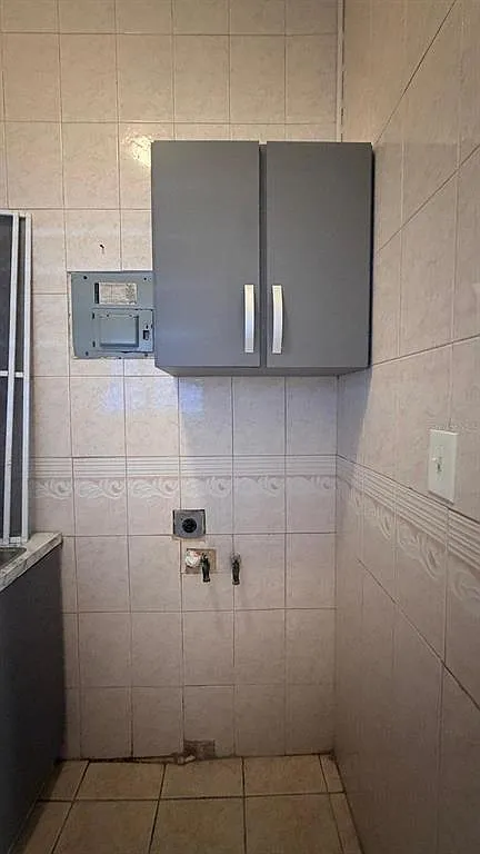2 bed, 1.0 bath, 420 sqft, $900 — Photo 3