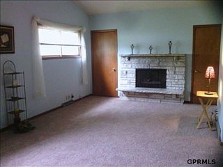 3rd image of 504 Crest Dr
