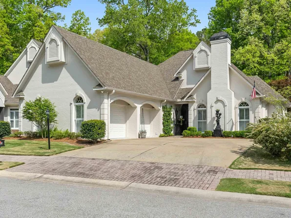 2905 Summerwood Cir, Birmingham, AL 35242