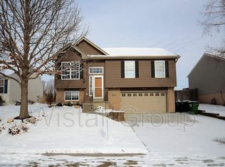 15812 Redwood St, Omaha, NE 68136