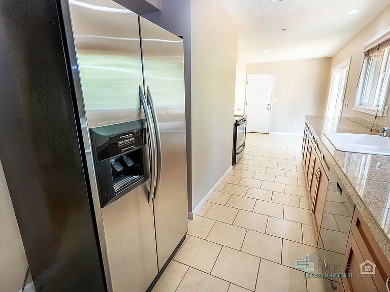 9610 SW Washington Pl — Photo 15