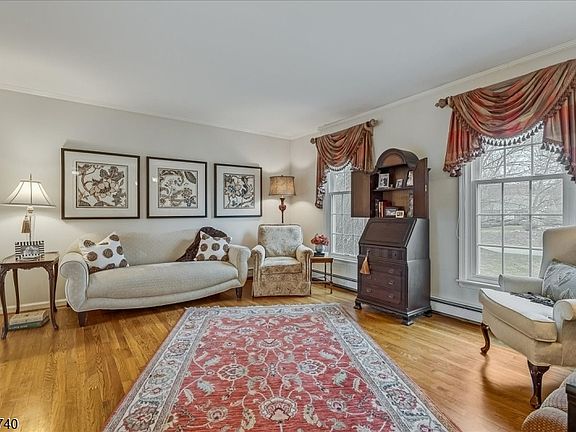 2nd image of 33 Pinkneyville Rd