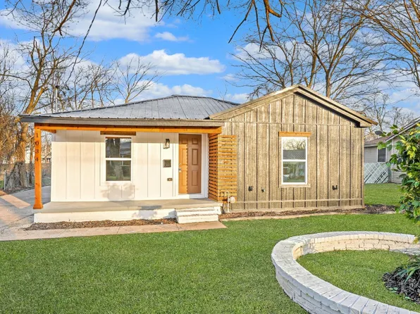 1034 Davis St N, Sulphur Springs, TX 75482