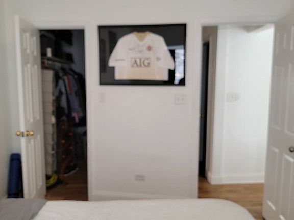 4th image of 681.5 W Wrightwood Ave #1W