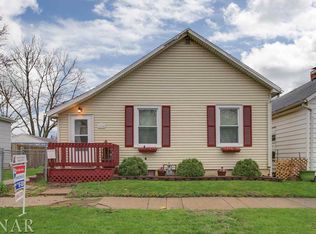 718 W Walnut St, Bloomington, IL 61701