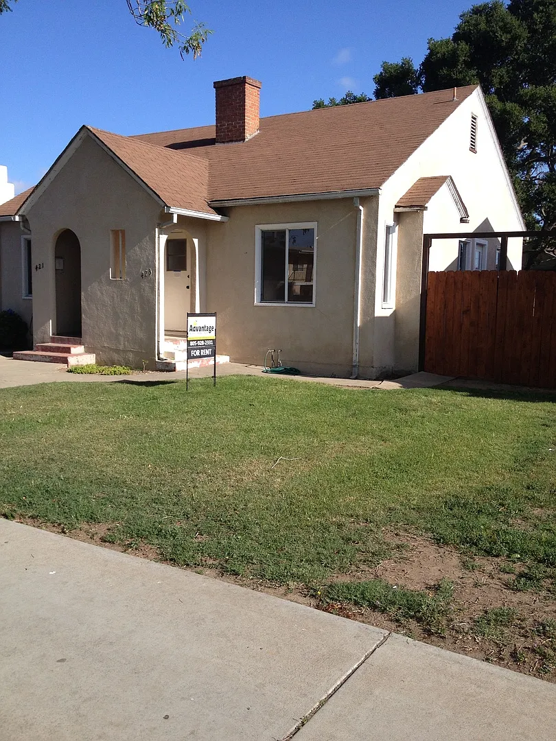 423 E. Mill st. — Photo 1