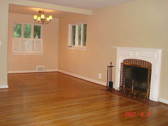 4th image of 3236 Kenney Dr