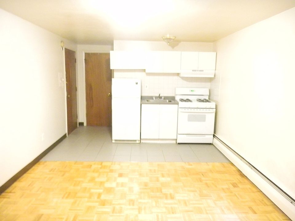 2nd image of 187 Orange St APT 8A