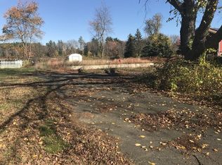 29 Tamarack Dr, Amherst, MA 01002