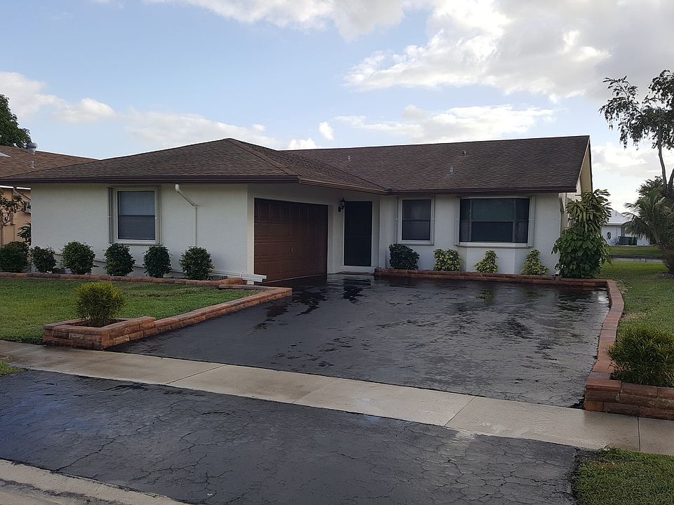 1st image of 7609 NW 88th Way