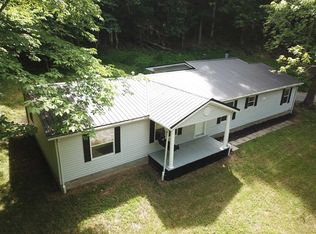 211 Greenbriar Dr, Gallipolis, OH 45631