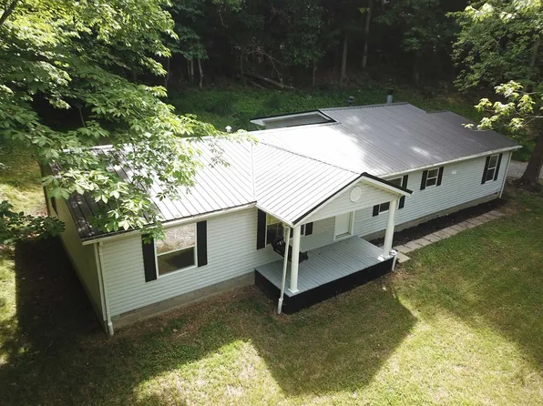 211 Greenbriar Dr, Gallipolis, OH 45631