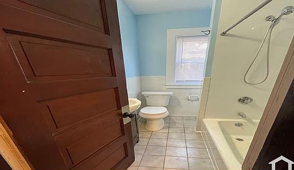 5th image of 49 Phillips Ave Suite 1