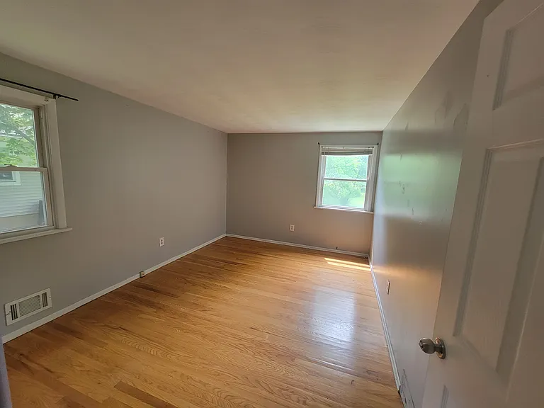 145 River Meadow Dr — Photo 5