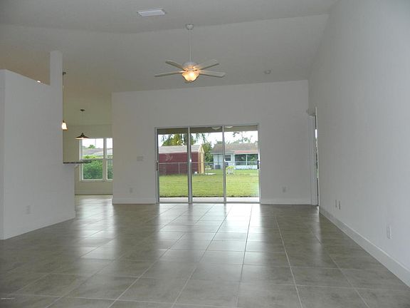 5th image of 550 Dream Ave SE