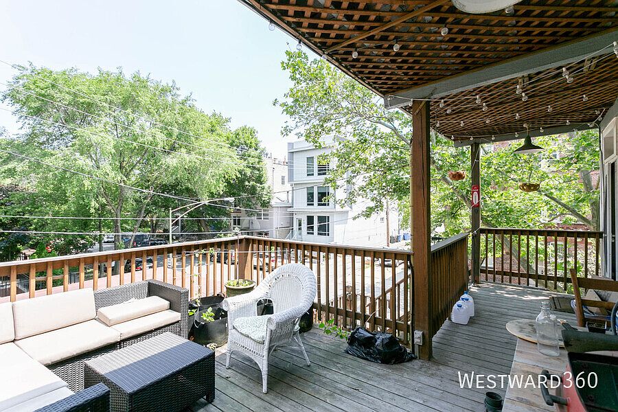 1st image of 1834 W Augusta Blvd #2
