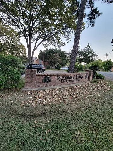 2404 Sycamore Ave Photo 1