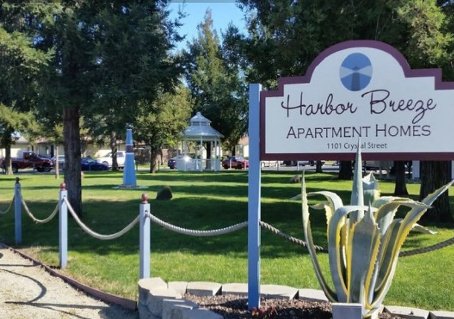 450 - Harbor Breeze — Photo 1