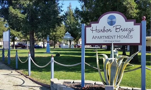 450 - Harbor Breeze Photo 1