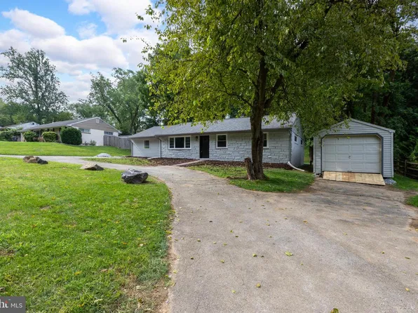 1016 W Boot Rd, Downingtown, PA 19335