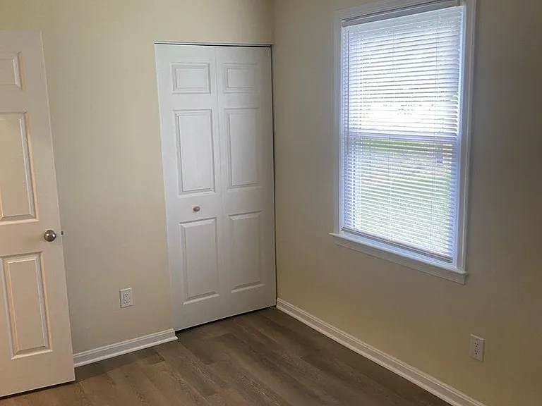 215 Northview Dr — Photo 20
