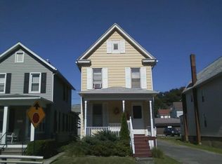 527 Park Ave, Tyrone, PA 16686
