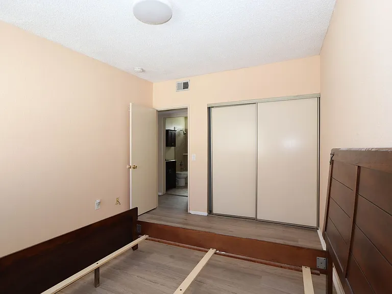 24210 Sylvan Glen Rd #F — Photo 25