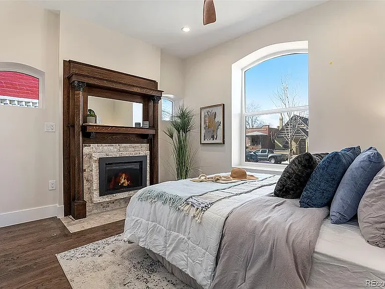 406 S Pearl St — Photo 30