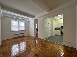 16420 Highland Ave APT 3F, Jamaica, NY 11432