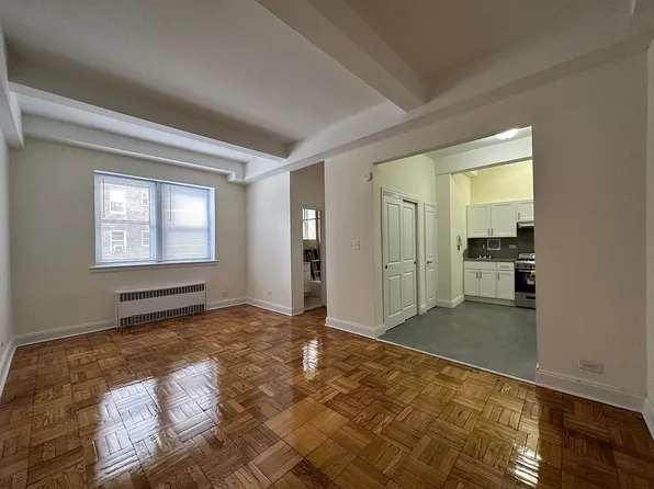 16420 Highland Ave APT 3F, Jamaica, NY 11432