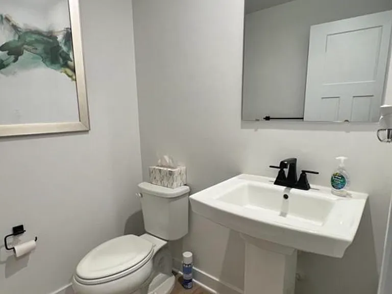 5 Sidney Ln — Photo 11