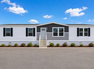 2 Broken Arrow Rd, Eutawville, SC 29048