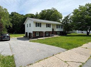 65 Peter Bush Dr, Monroe, NY 10950