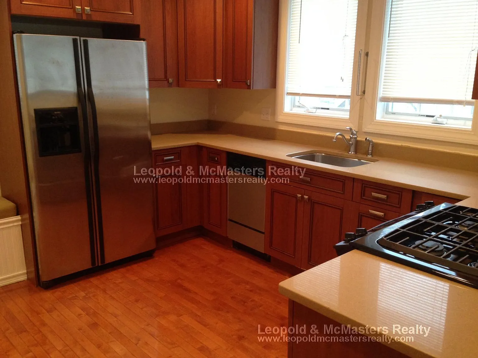 2 bed, 850 sqft, $2,475 — Photo 2