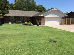 2904 Robin Ridge Rd, Woodward, OK 73801