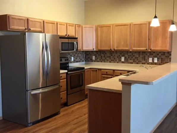 111 Main St APT 203, Winona, MN 55987