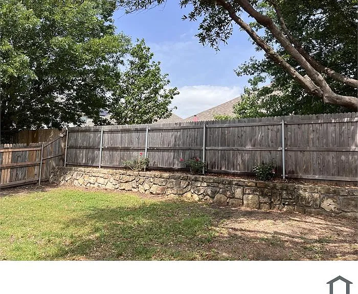 2109 Michelle Creek Dr — Photo 36
