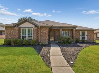 626 Echo Dr, Garland, TX 75040