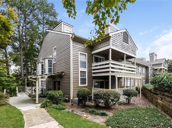 501 Riverview Dr SE, Marietta, GA 30067