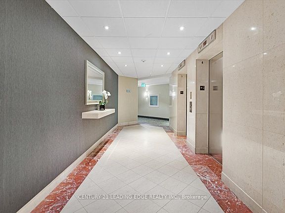 3rd image of 2511 Lakeshore Rd W #719