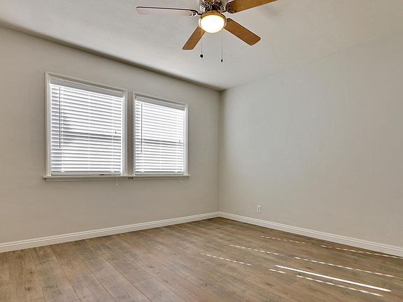 4th image of 235 E 122nd St