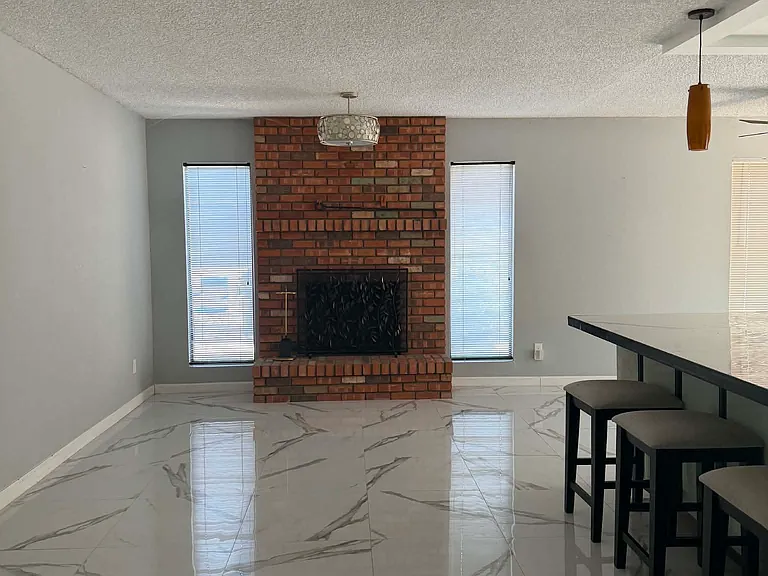 2216 S El Marino — Photo 12