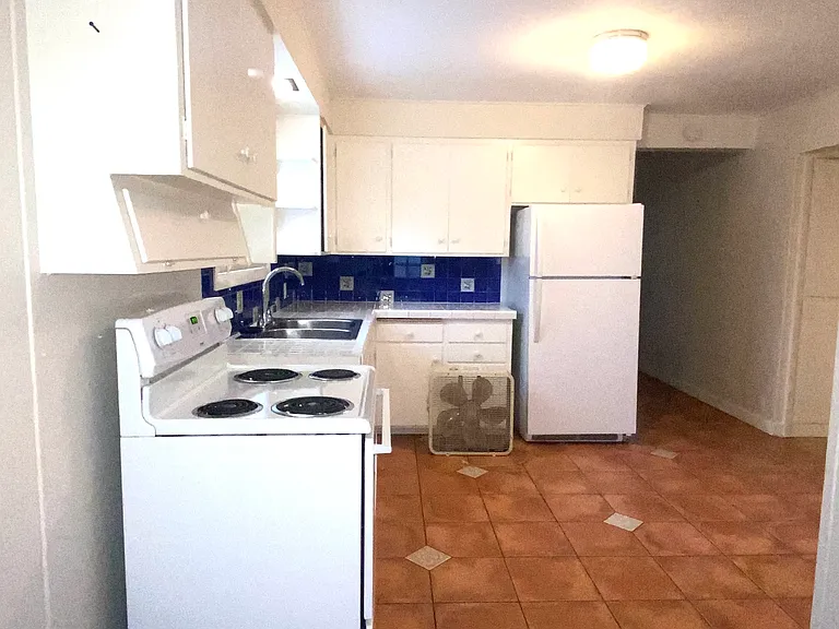 2803 NE 59th Ave — Photo 5