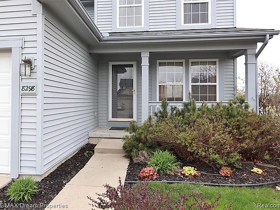 5th image of 8298 S Warwick Ct