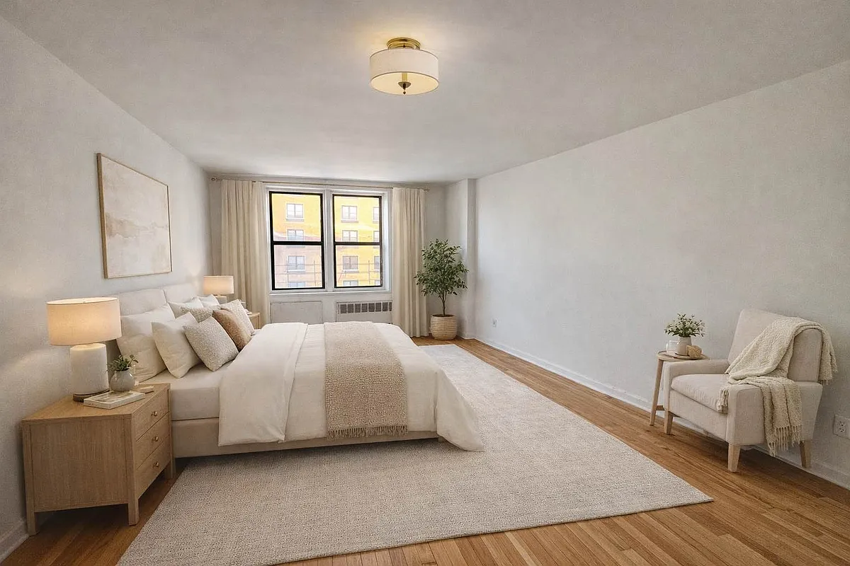 Building Photo - 330 Lenox Rd #5C