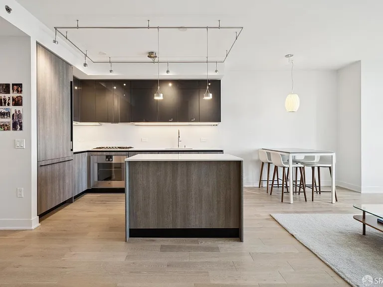201 Folsom St #33D — Photo 17
