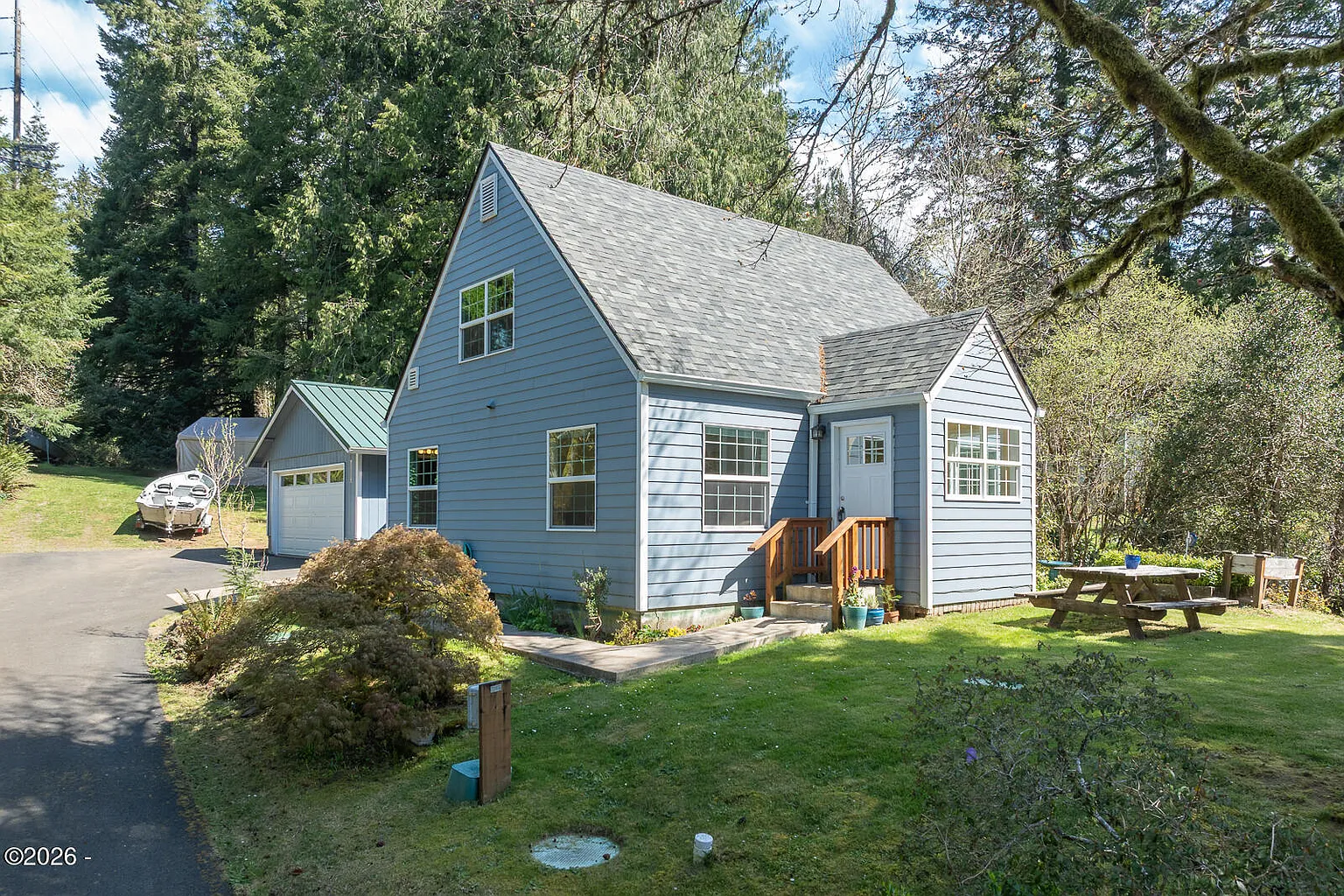 3010 Mossy Ln photo 1